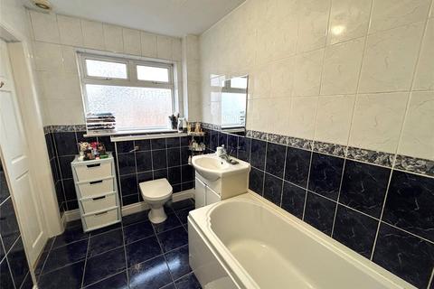 4 bedroom detached house for sale, Green Lane, Surrey TW18