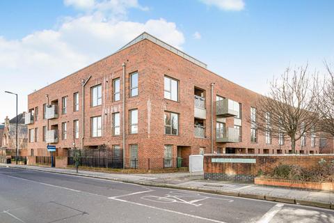 1 bedroom flat for sale, Benhill Road, London, SE5