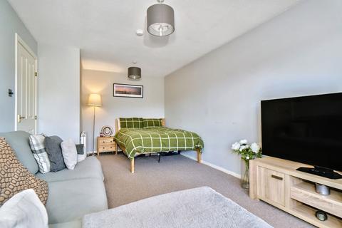 9/13 Harrismith Place, Edinburgh, EH7 5PA