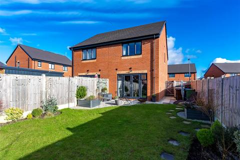 2 bedroom semi-detached house for sale, Toll Gate Close, Tyldesley