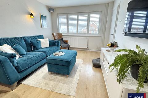 3 Anbrook Crescent, Hucclecote, Gloucester, GL3 3HL