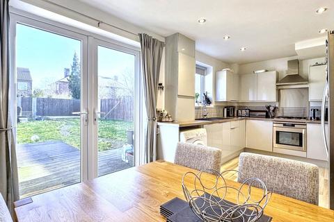 3 bedroom semi-detached house for sale, Edinburgh Road, Jarrow, Tyne and Wear, NE32 4BD