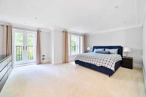 Langton Cavendish Road, Weybridge, KT13 0JW