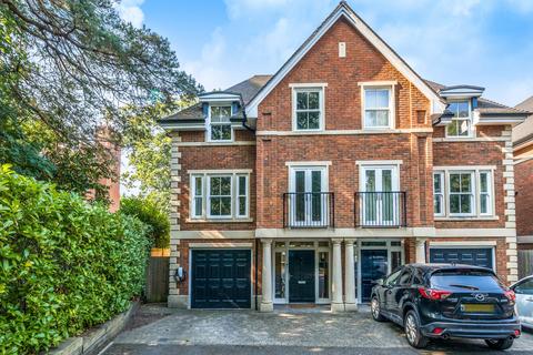 Langton Cavendish Road, Weybridge, KT13 0JW