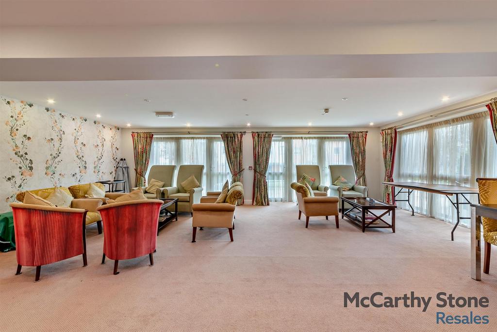 8632790-interior04-800.jpg