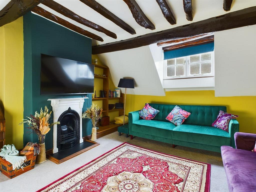 Lounge /Second bedroom