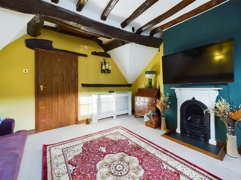 Lounge / Second bedroom