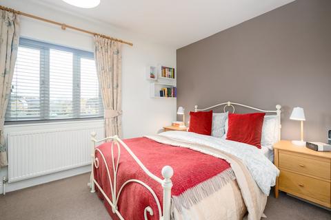 2 bedroom terraced house for sale, Parry Drive, Weybridge, KT13