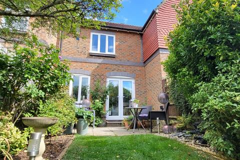 58 Parry Drive, Weybridge, KT13 0UU