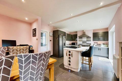 16 Ashley Avenue, Folkestone, CT19 4PT