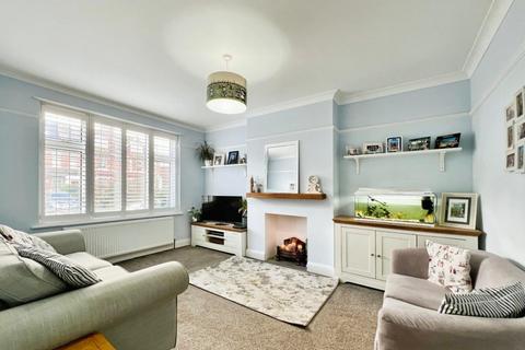 16 Ashley Avenue, Folkestone, CT19 4PT
