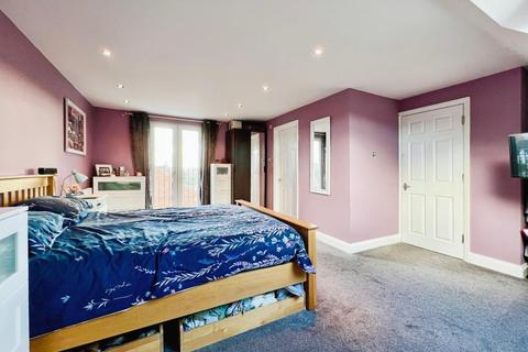 16 Ashley Avenue, Folkestone, CT19 4PT