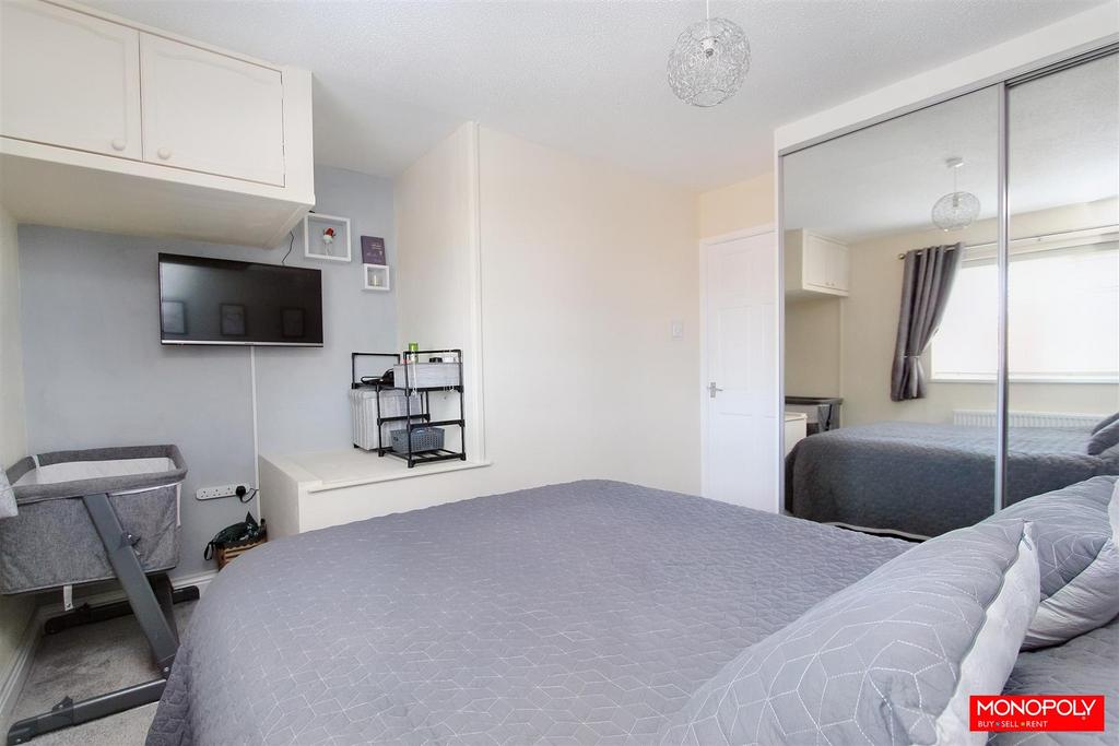 Master Bedroom (2).jpg