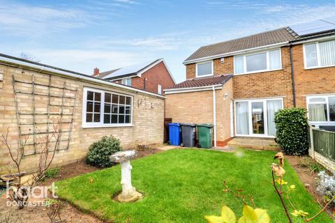 3 bedroom semi-detached house for sale, Hartland Crescent, Edenthorpe, Doncaster