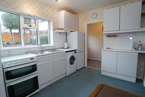 2 bedroom semi-detached house for sale, Parkland Drive, Idle, Bradford