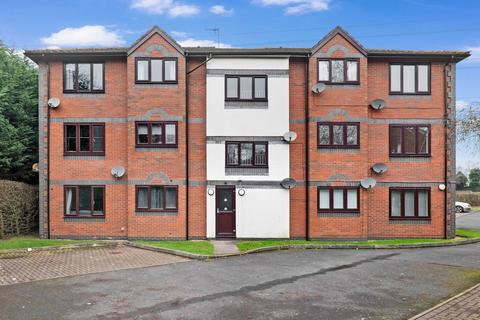 1 bedroom ground floor flat for sale, 29 Badger Gardens, St. Peter's, Worcester.  WR5 3TG