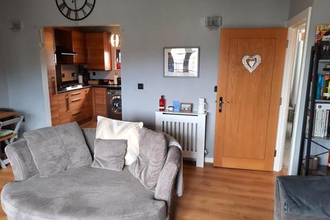 2 bedroom apartment for sale, St Margarets Court, Marina, Swansea