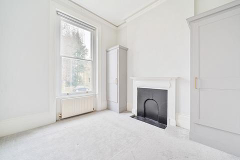 1 bedroom flat for sale, Surbiton Hill Park, Surbiton, KT5