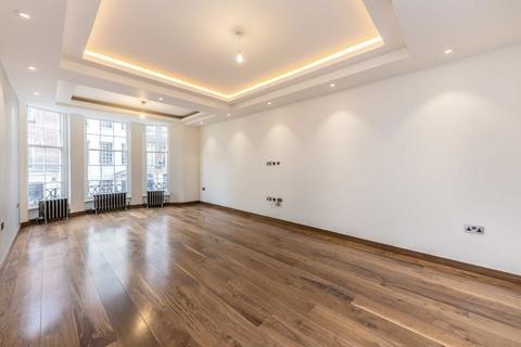 3 bedroom flat to rent, Upper Grosvenor Street, London W1K