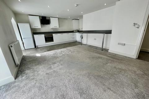 2 bedroom flat to rent, 96 Watery Lane, Darwen BB3
