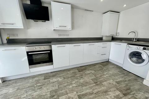 2 bedroom flat to rent, 96 Watery Lane, Darwen BB3