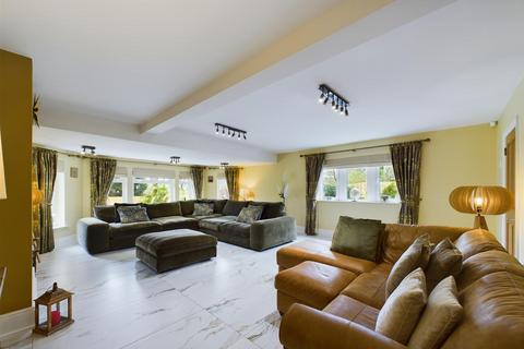 7 bedroom detached house for sale, Highfield House, 36 Carr House Road, Shelf, HX3 7QY