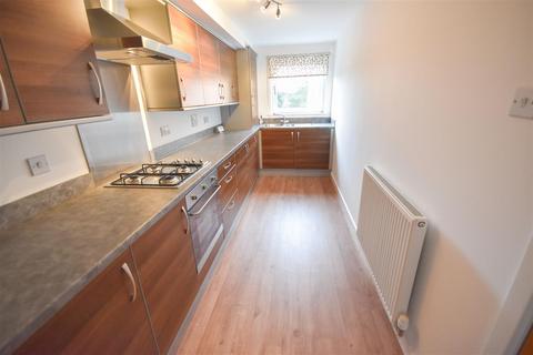 2 bedroom flat to rent, Caledonia Street, Clydebank G81