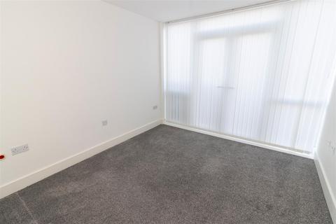 2 bedroom ground floor flat to rent, North Side, Dunston, Gateshead