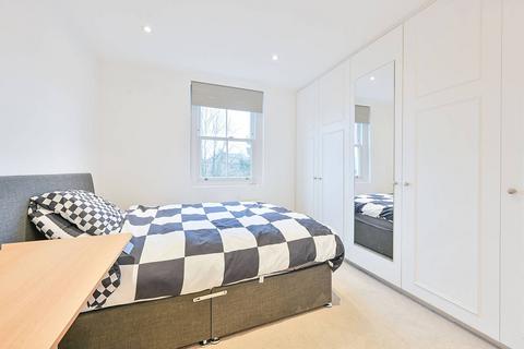 3 bedroom flat for sale, Coverdale Road, Shepherd's Bush, London, W12