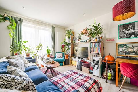 1 bedroom flat for sale, Apple Tree Road, Tottenham, LONDON, N17