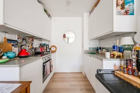 1 bedroom flat for sale, Apple Tree Road, Tottenham, LONDON, N17