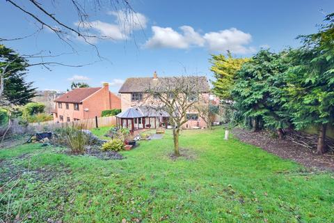 4 bedroom detached house for sale, Barleymow Close, Waldersalde, Chatham, ME5