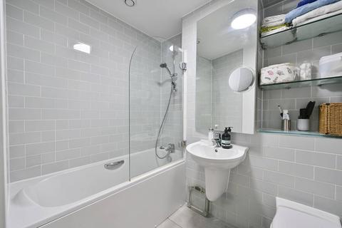 1 bedroom flat for sale, Southern Row, North Kensington, London, W10