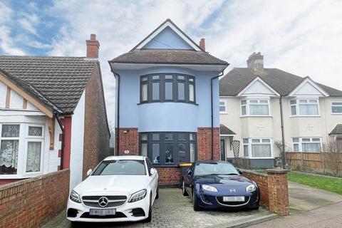 3 bedroom detached house for sale, Brookfield Road, Bedford, Bedfordshire, MK41 9LH