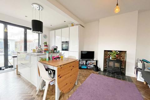 56 Brookfield Road, Bedford, MK41 9LH