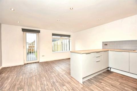 8 Ashlea Green, Leeds, LS13 2EQ
