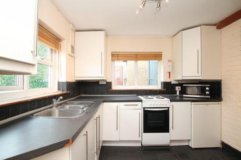 5 bedroom terraced house to rent, Sturry Road, Canterbury, CT1