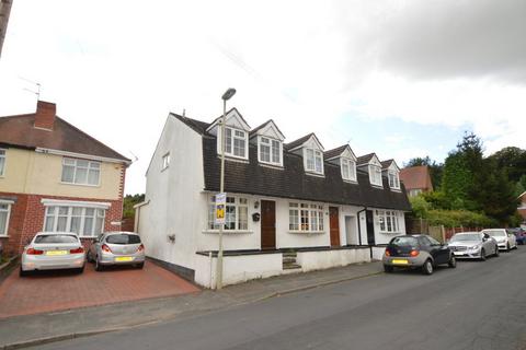 2 bedroom semi-detached house to rent, Mount Pleasant, Kingswinford