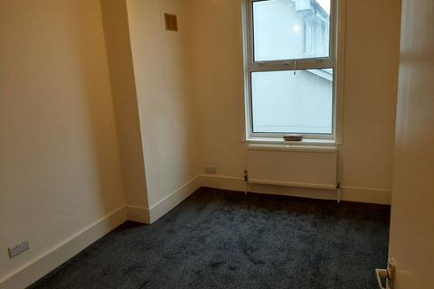 1 bedroom flat to rent, London Road, Bexhill-On-Sea, TN39