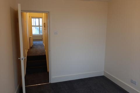 1 bedroom flat to rent, London Road, Bexhill-On-Sea, TN39