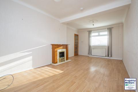 2 bedroom end of terrace house for sale, Oaklands Avenue,Irvine, KA12