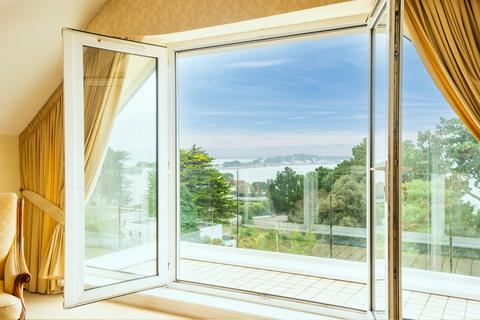 3 bedroom penthouse for sale, Nairn Road, Canford Cliffs, Poole, Dorset, BH13