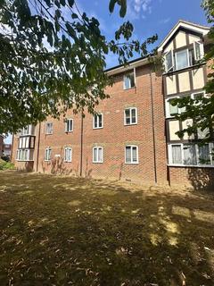 1 bedroom flat for sale, Woodgate Drive, London, SW16