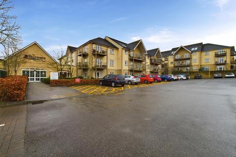 2 bedroom retirement property for sale, The Fairways, Chippenham SN15