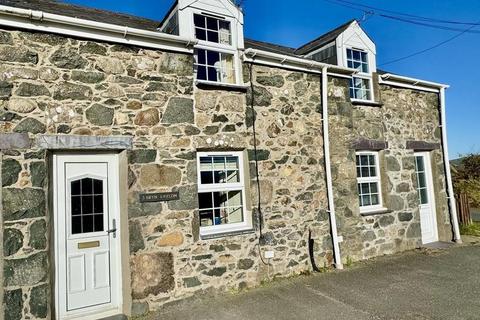 2 bedroom terraced house for sale, Plas Gwyn, Pwllheli