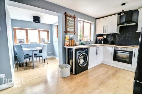 221 Cedar Road, Doncaster, DN4 9ET