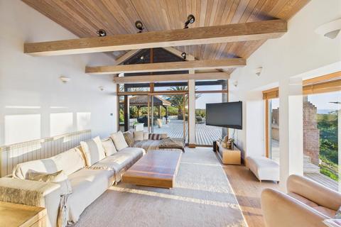 4 bedroom detached house for sale, Spectacular Sea Views & Sunsets