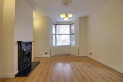 3 bedroom house to rent, King Edward Road, Waltham Cross