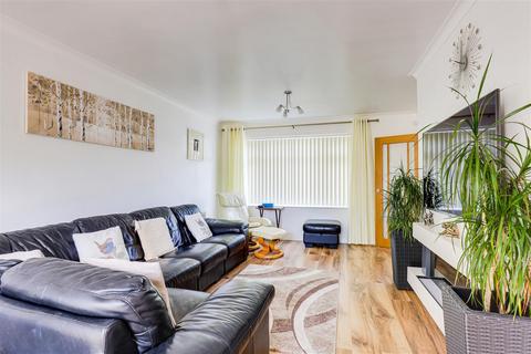 3 bedroom semi-detached house for sale, Coleridge Crescent, Daybrook NG5