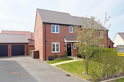 Pintail Circle, Biddenham, Bedford, Bedfordshire, MK40 4UL